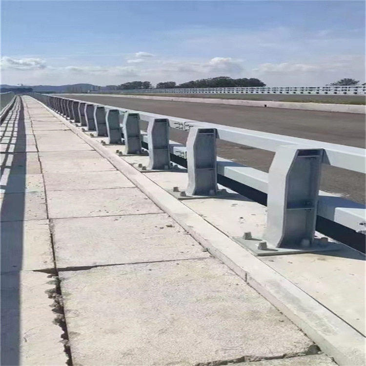 防撞護欄