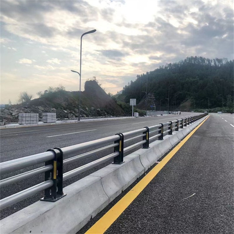 防撞護欄