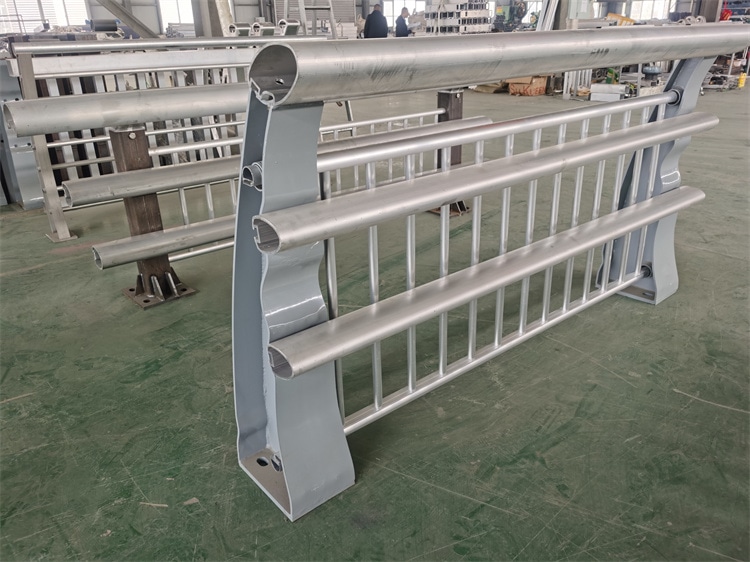 鋁合金護(hù)欄