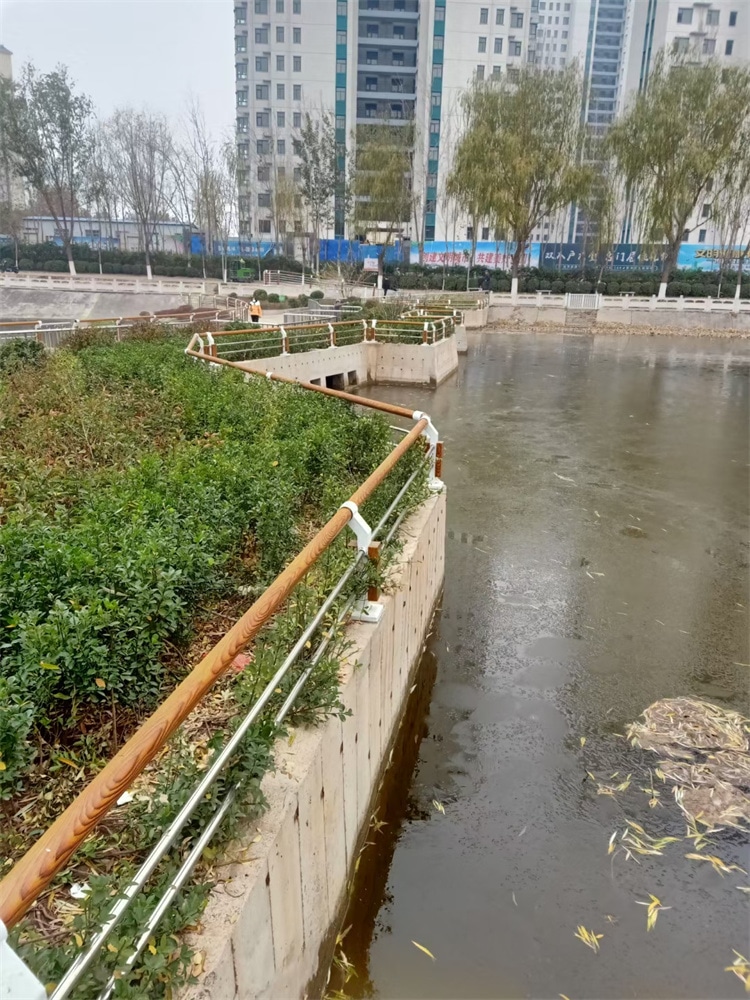 木紋轉(zhuǎn)印護(hù)欄